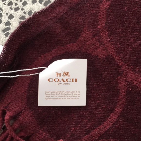 Coach Signature Scarf 🧣 - Picture 4 of 5